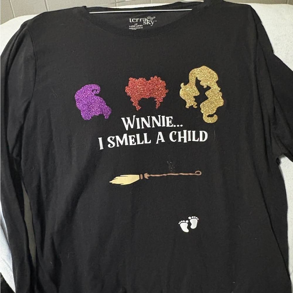 terra & sky maternity Black Graphic 'Winnie... I Smell a Child' Tee